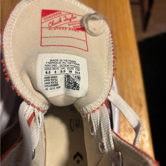 Converse run star platform  Chuck Taylor Red Canvas hi top Sneakers - Picture 3 of 8